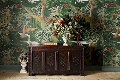 Обои Arden Wallpapers by Melissa White Zoffany - фото в интерьере гостиной