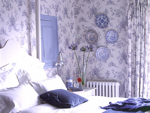 Обои Toile Wallpapers Sanderson – фото в интерьере спальни