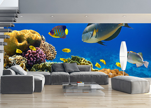 Фотообои с изображением подводного мира в интерьере гостиной