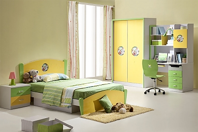 светло-желтые обои для стен в детскую комнату